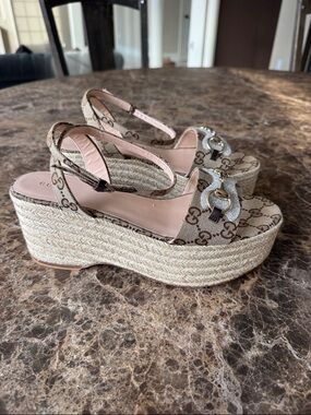 Gucci espadrille sandal platform beige logo horsebit sandals sz 39